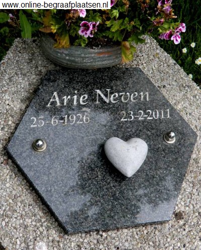 g1559_neven_arie_g1926_o2011_columbarium.jpg